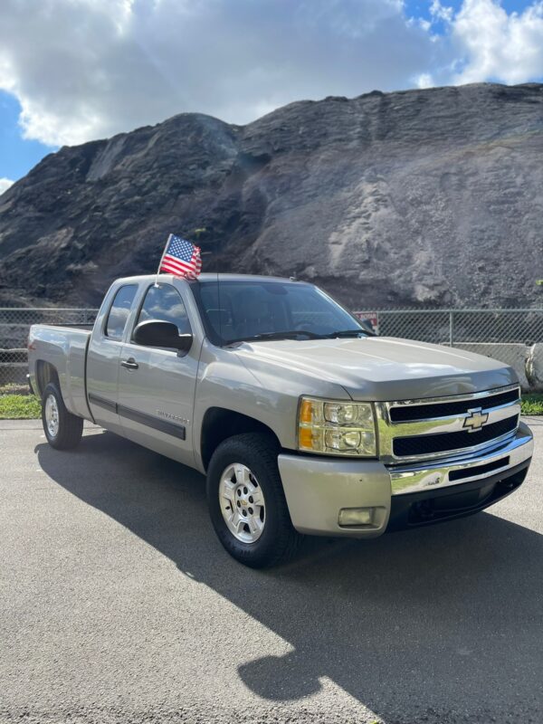 CHEVROLET SILVERADO - 2009 - Image 4