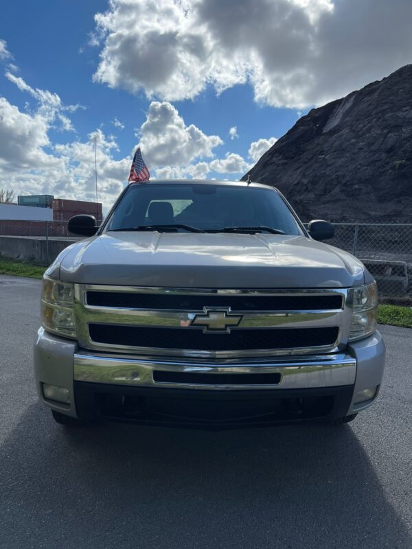 CHEVROLET SILVERADO - 2009 - Image 5