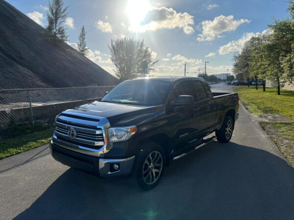 TOYOTA TUNDRA - 2017 DOUBLE CAB - Image 8