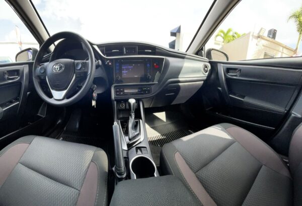 TOYOTA COROLLA LE - 2018 - Image 9
