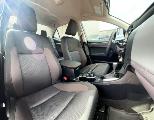 TOYOTA COROLLA LE - 2018 - Image 12