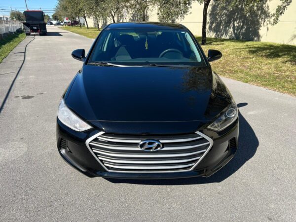 HYUNDAI ELANTRA SE - 2018 - Image 5