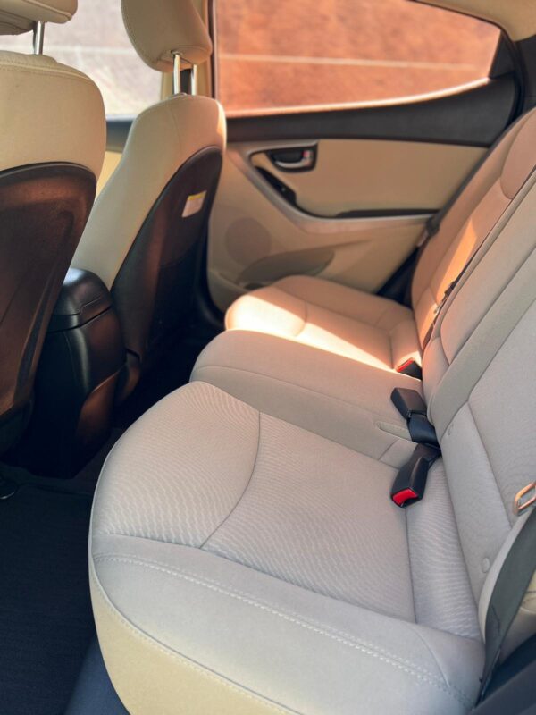HYUNDAI ELANTRA SE - 2016 - Image 11