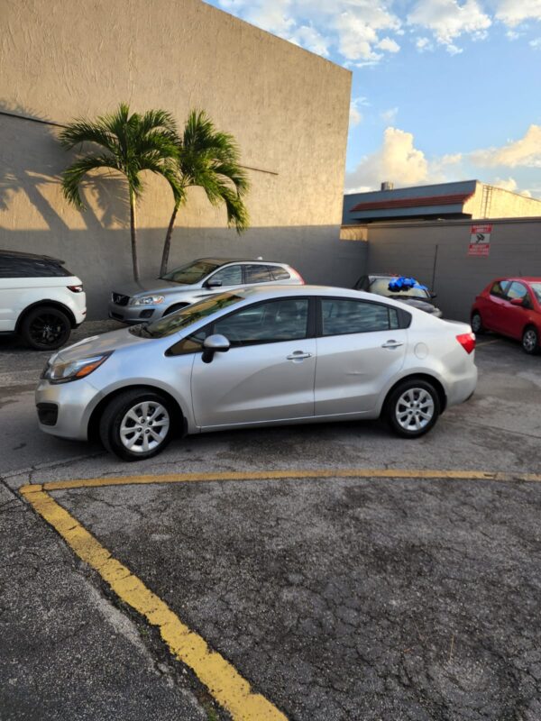 KIA RIO LX - 2013 - Image 8