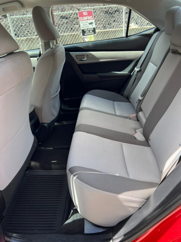 TOYOTA COROLLA LE - 2019 - Image 12