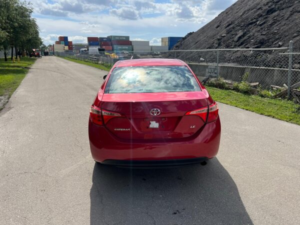 TOYOTA COROLLA LE - 2019 - Image 9