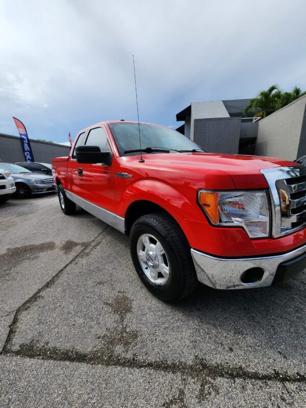 FORD F-150 - 2011 - Image 11