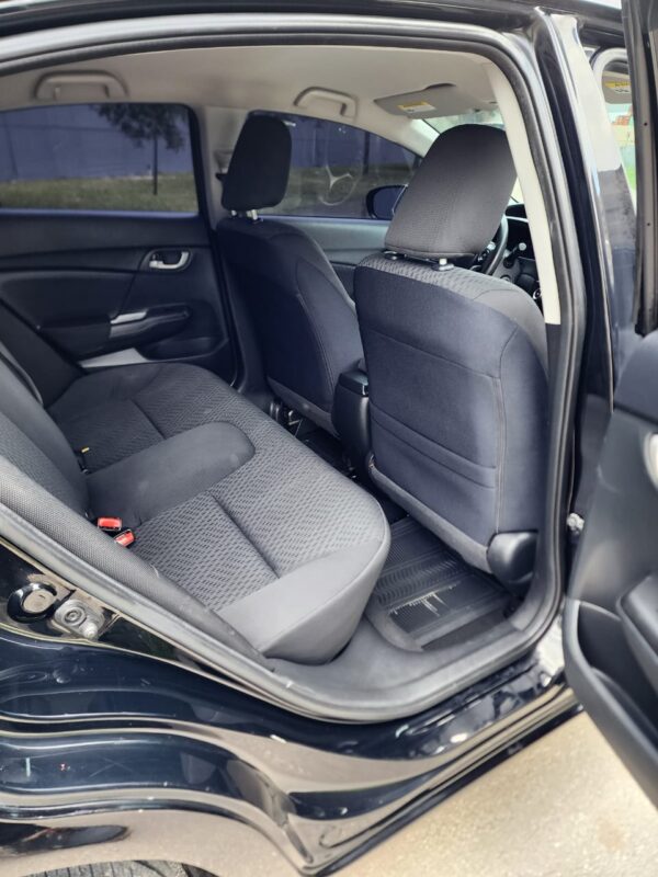 Honda civic - 2015 - Image 13