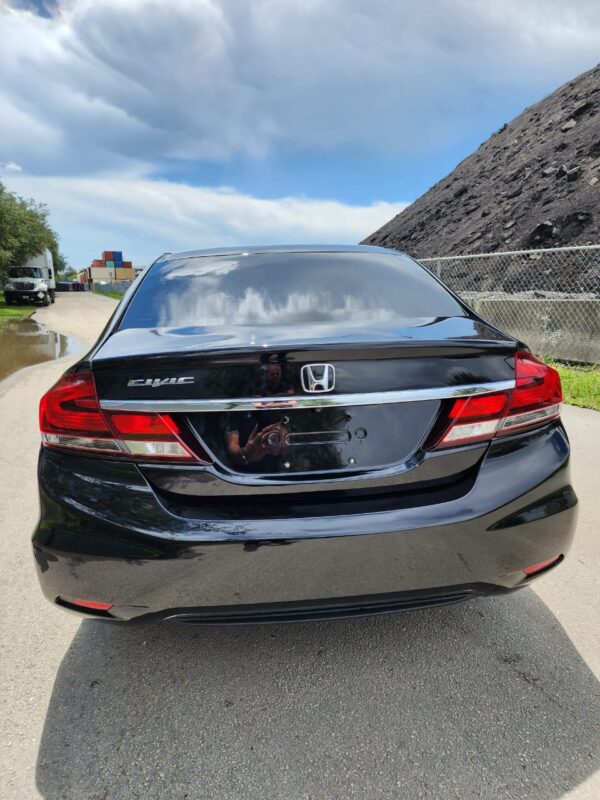 Honda civic - 2015 - Image 6