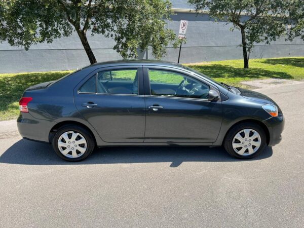 TOYOTA YARIS - 2007 - Image 4