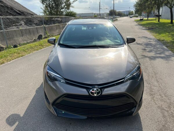 TOYOTA COROLLA LE - 2017 - Image 3