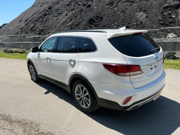 HYUNDAI SANTA FE - 2017 - Image 10