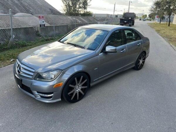 MERCEDES-BENZ C-CLASS - 2012 - Image 3