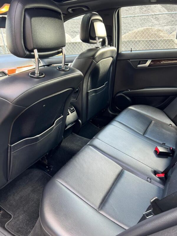 MERCEDES-BENZ C-CLASS - 2012 - Image 14