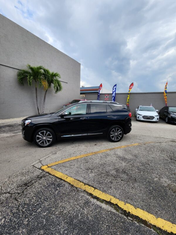 GMC DENALI - 2012 - Image 6